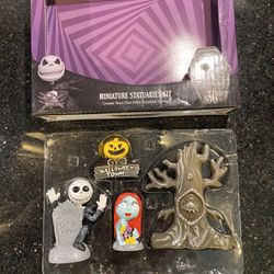 The Nightmare Before Christmas 30th Anniversary Mini Statuaries Kit