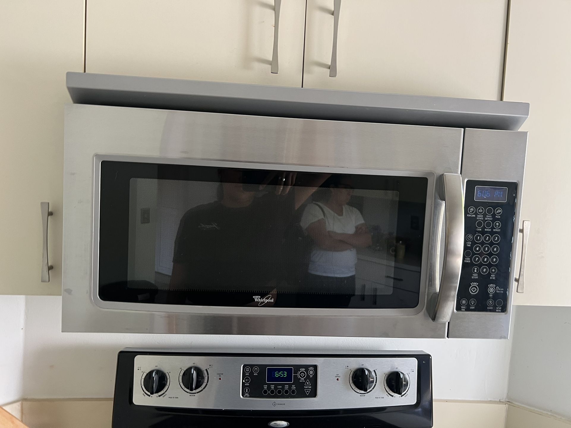 Whirlpool microwave 