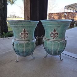 Rustic Flor de lis Clay Pots, Planters, Plants. Pottery $85 cada una