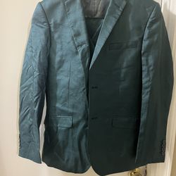 Young Men’s 3 Pc Suit Set (waist 32)