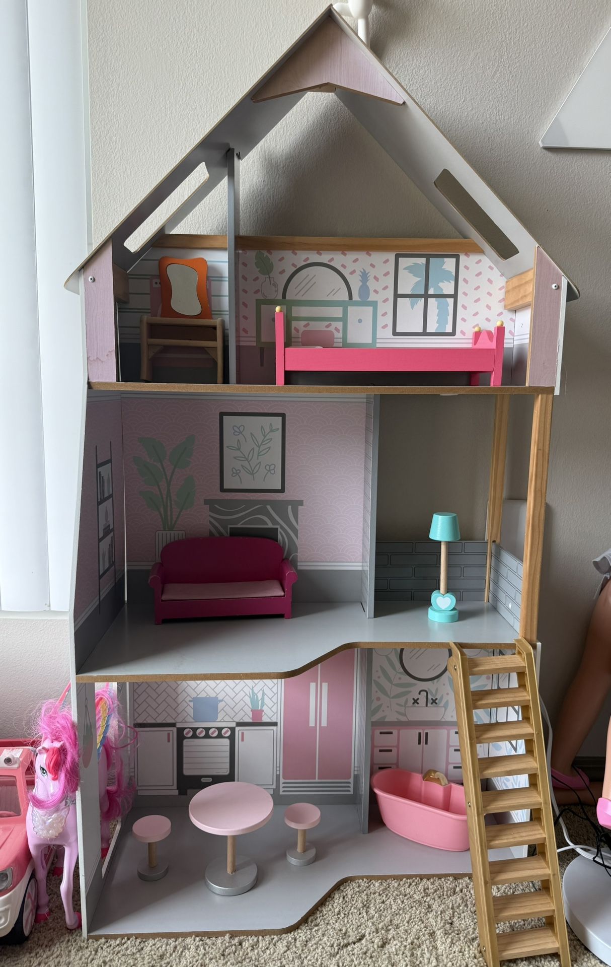 kidkraft doll house Barbie Or Doll