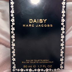 Marc Jacobs Daisy Perfume 