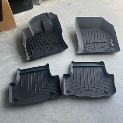 Audi A3/S3/RS3 Weathertech Custom Láser Cut Floor Matts/Carpets 