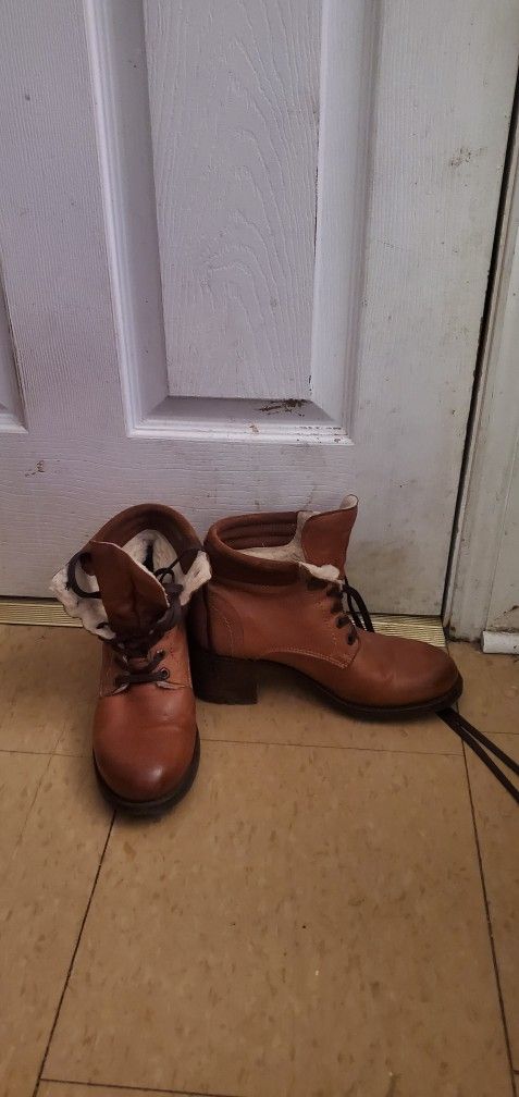Women's Healed Winter Boots