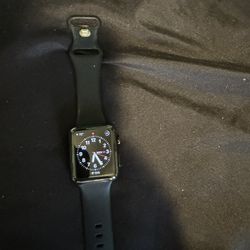 Apple Watch Series 3. Stainless steel case Sapphire crystal glass