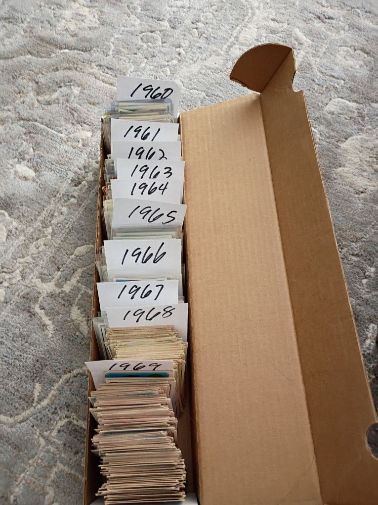 Vintage TOPPS Baseball Cards from the 1960's 