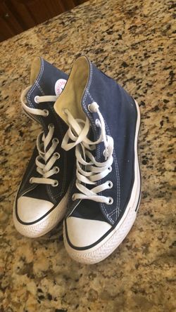 Women’s converse size 8 NWOT