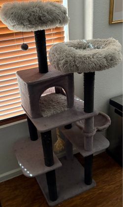 Cat tree
