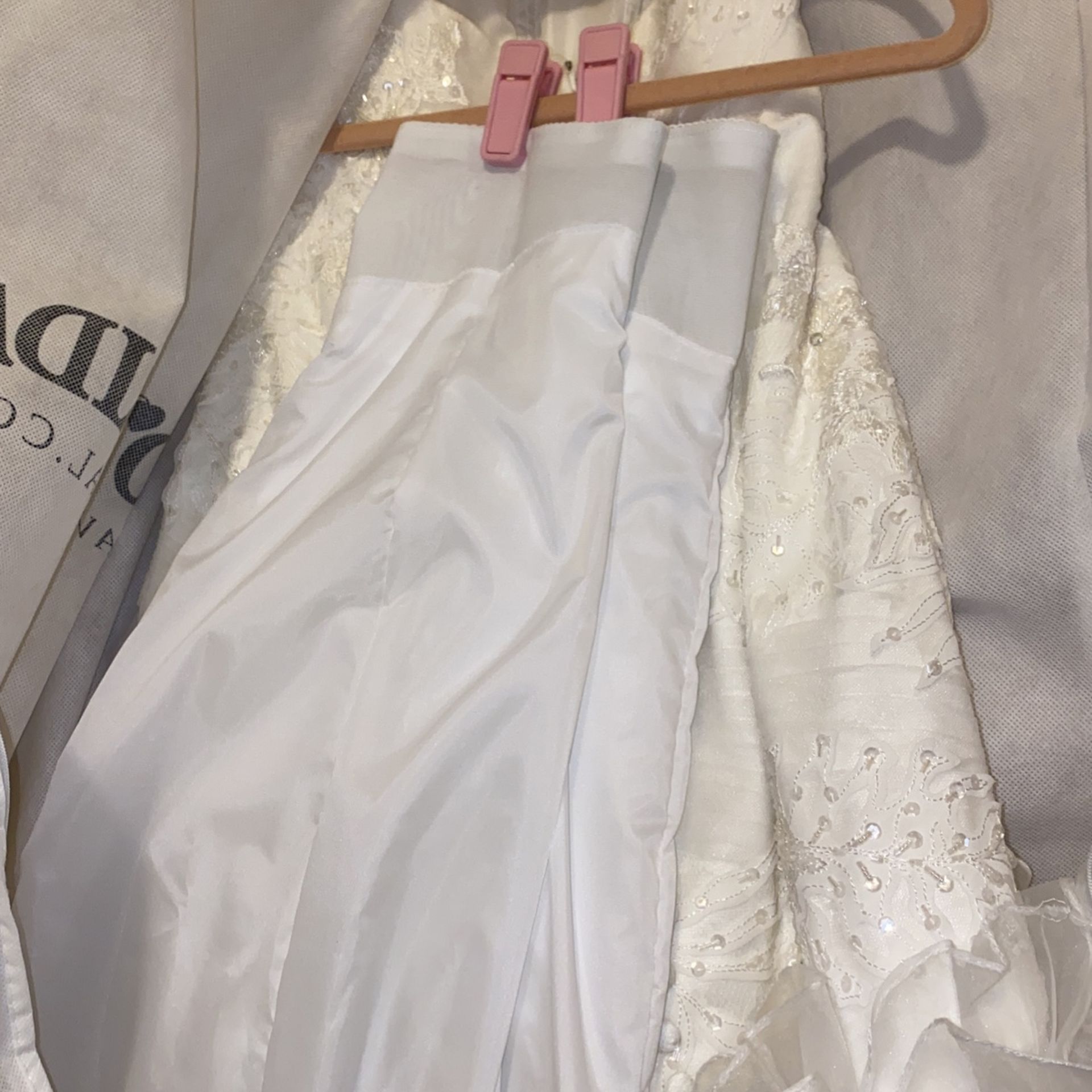 👰🏽David’s Bridal Galina Wedding Gown👰🏽