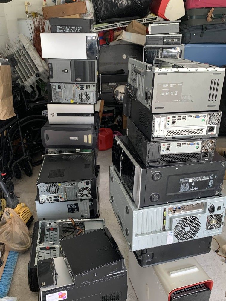 Huge Lot of Computers For Parts! Once in a lifetime Deal