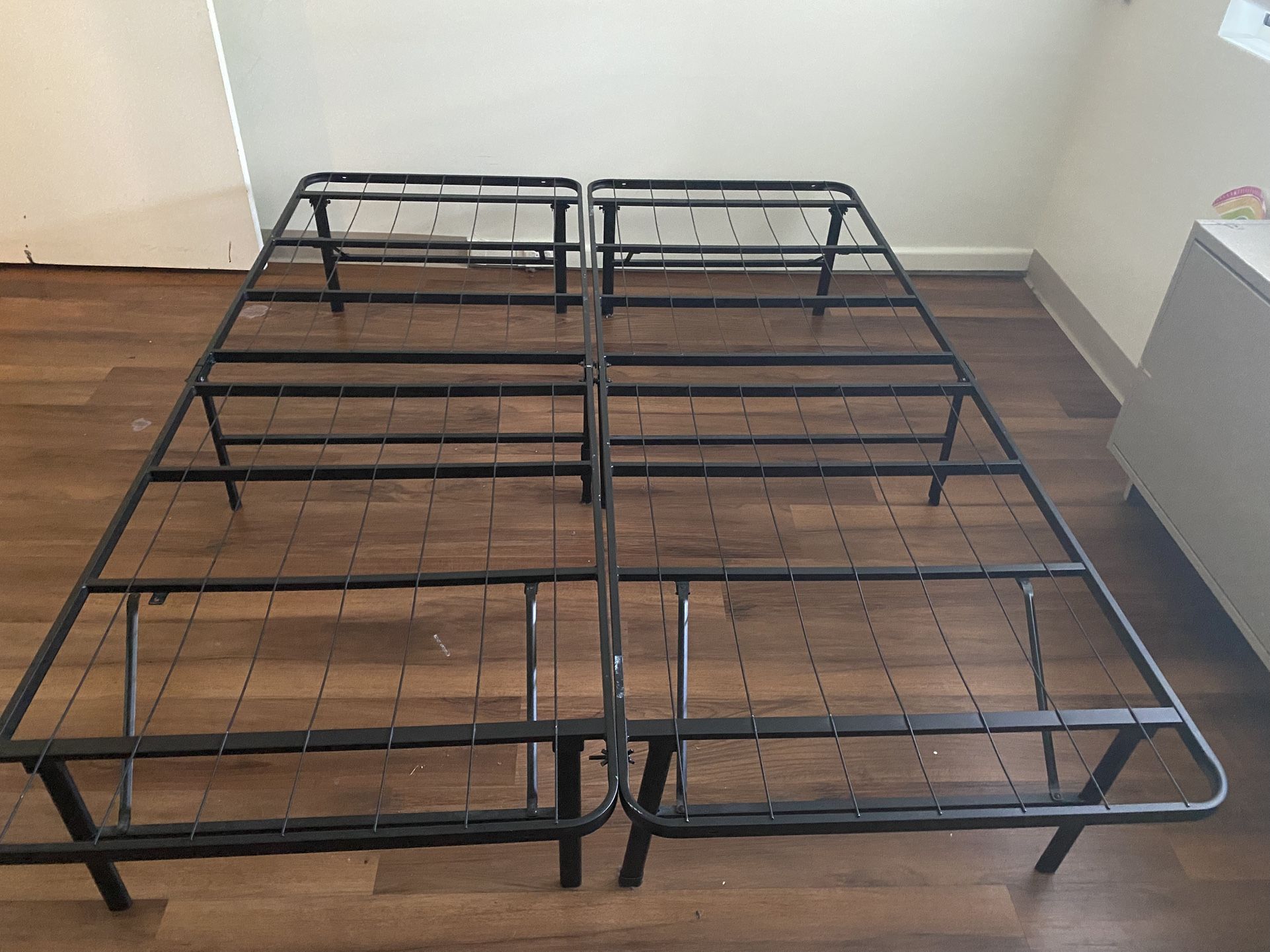 Queen Size Platform Frame