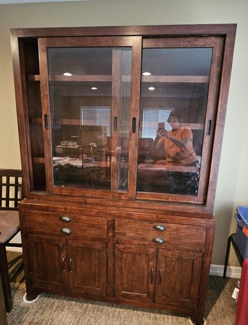 Dining Hutch