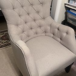 Like New Accent Chair