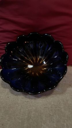 Vintage scalloped edged bowl