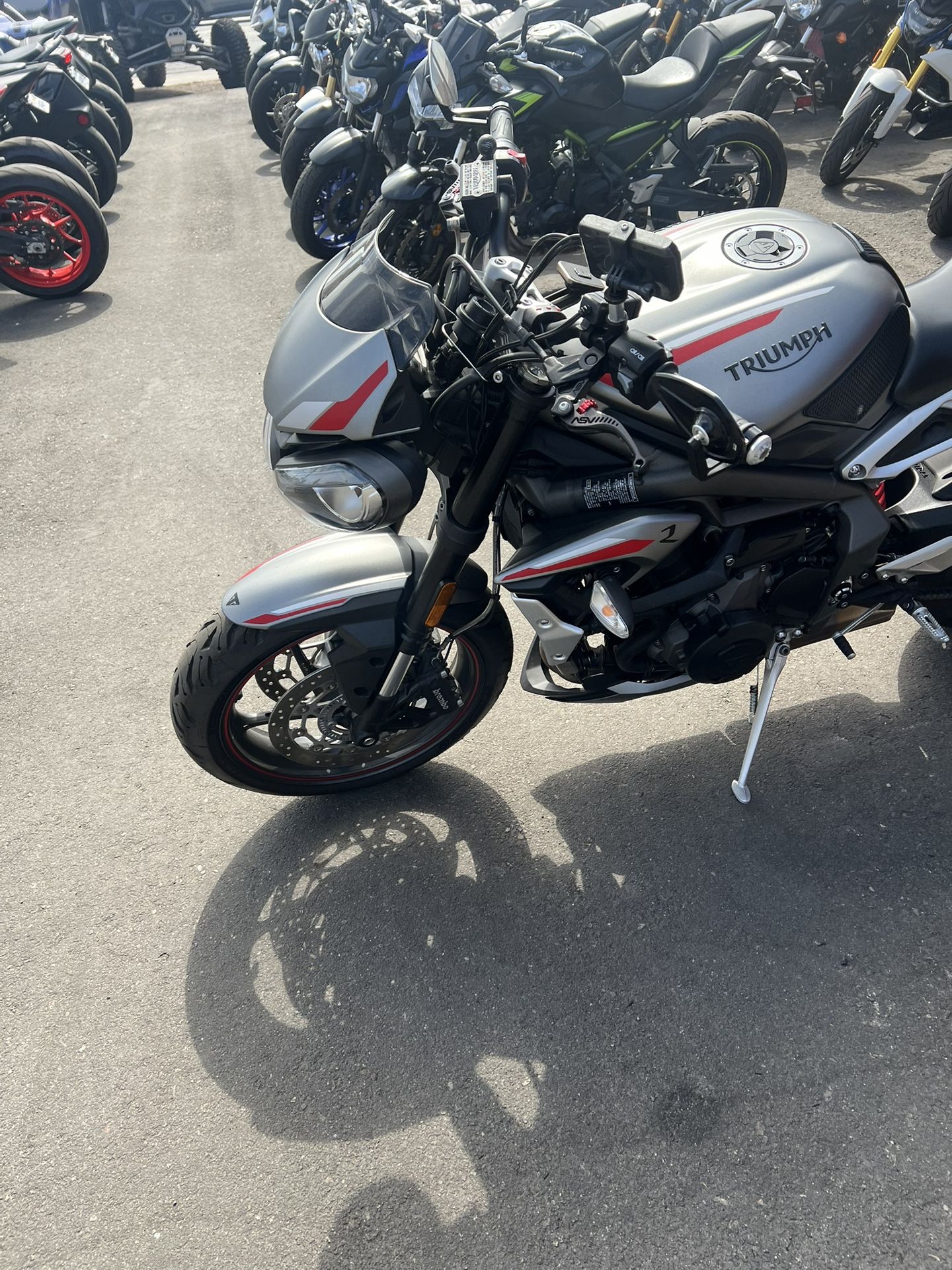 2022 Triumph Street Triple R