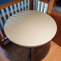 Round Cafe Table