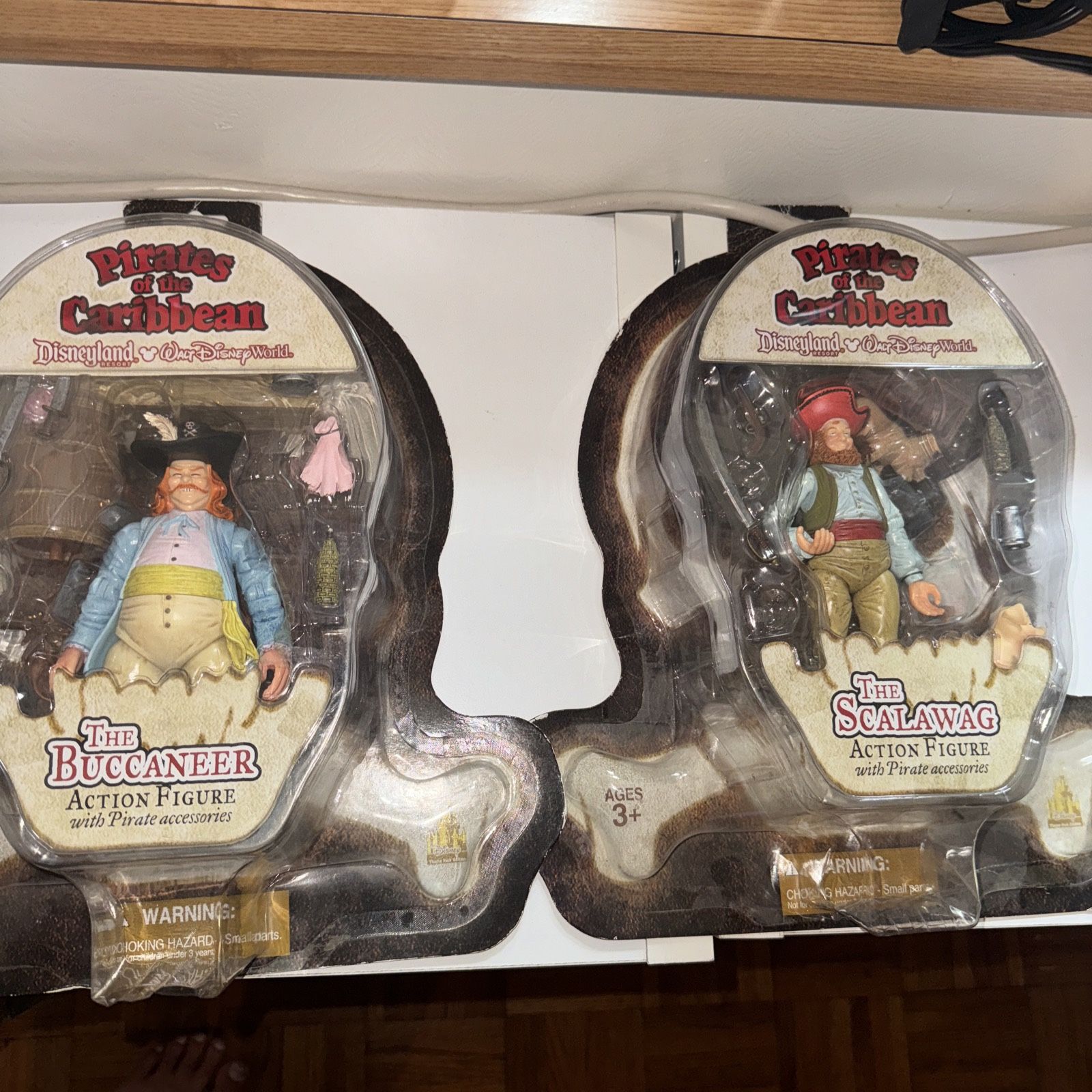 2 SET SCALAWAG Buccaneer VARIANT FIGURES Pirates Caribbean Park Ride Disney Pig