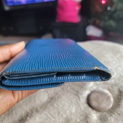 Louis Vuitton Epi Bifold