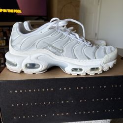 Nike Air Max Plus WMNS 8.5