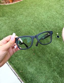 Ray-Ban Meta Wayfarer - (Gen 1) Matte Black, Clear to Graphite Green Transitions: Smart Eyewear with