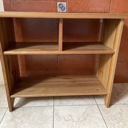 Solid Pine Wood Multipurpose End Table /bookcasein Very Good Condition Two Available 20$ Each