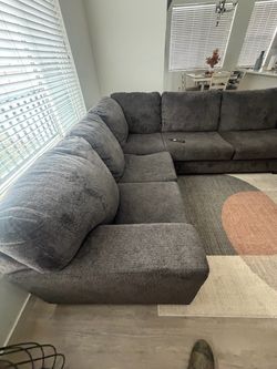 Ashley’s furniture 3 piece sectional sofa