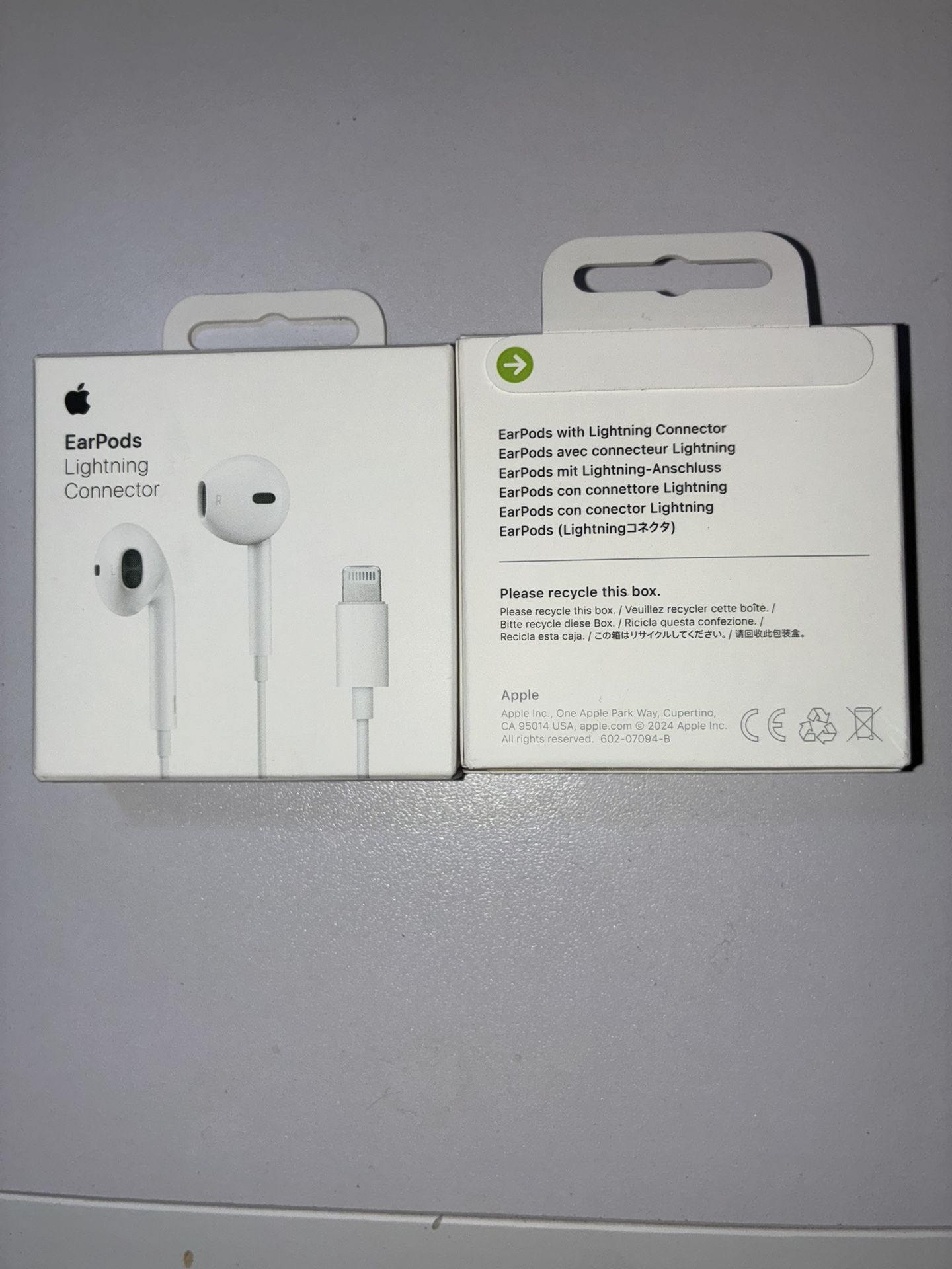 Apple Ear Pods