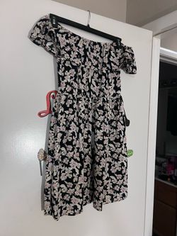 10 Beautiful One-Piece Dresses – Size S – $100 for All 10