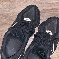 New Balances 9060 11.5 Size 