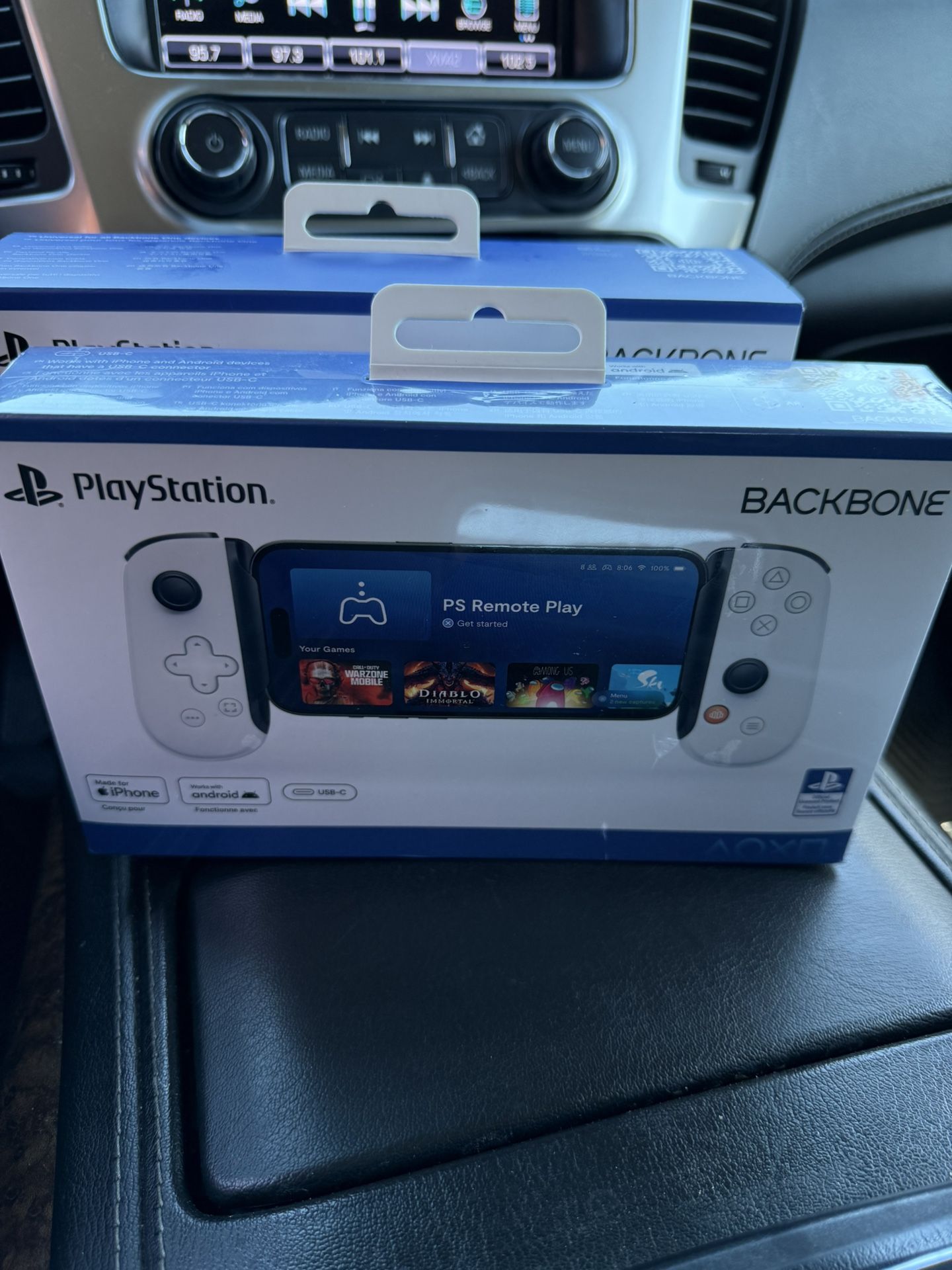 (NEW) PlayStation Backbone Ps Remote Play With Case