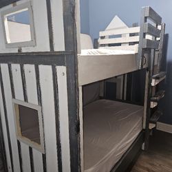 solid wood bunk bed
