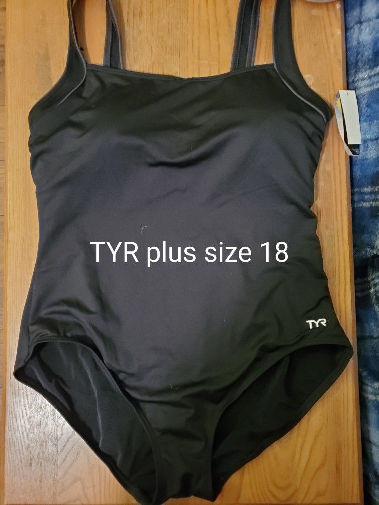 Women's TYR Plus Size