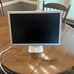 Apple Cinema 20"