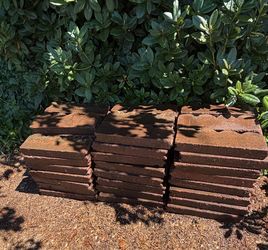 Scalloped Concrete Garden Edging Stones. Read description 1st