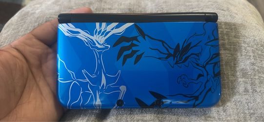 Nintendo 3DS XL Pokémon X & Y Limited Edition