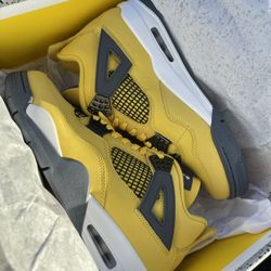 Jordan 4 Size 8 Men