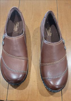 Clarks Bendables 7.5 M Womens Brown Shoes