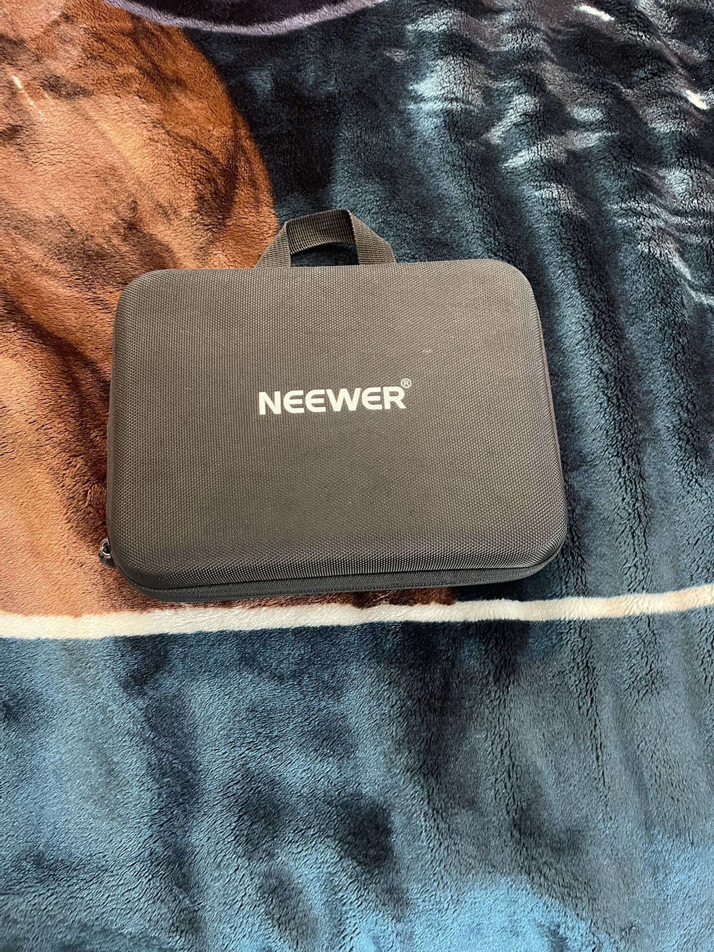 7” Neewer Monitor