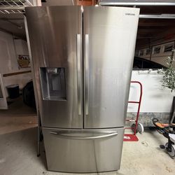 Samsung French Door Refrigerator 27 cu ft