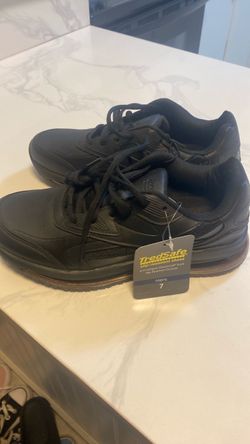 Tred safe slip resistant work shoes