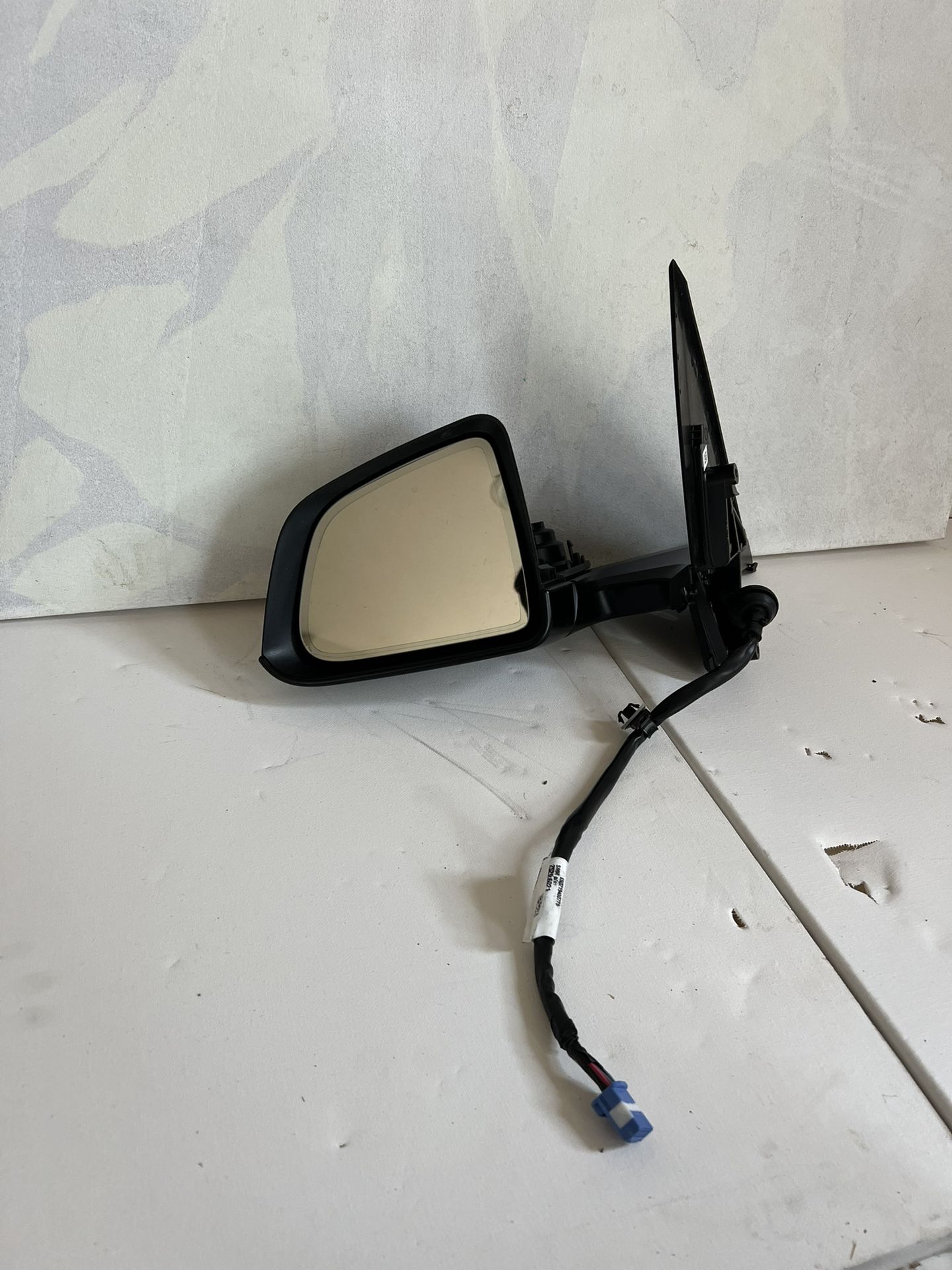 Genuine 2025+ Tesla Model Y Left Driver Door Mirror Rear View (contact info removed)-00-A OEM