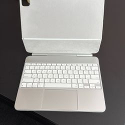 Magic Keyboard for iPad Pro 13-inch (M4) - US English - White 