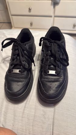 air forces black size 5