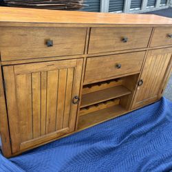 Dining Room Server