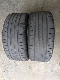 235/40R19 MICHELIN PILOT SPORT 4S PAIR OF TIRES