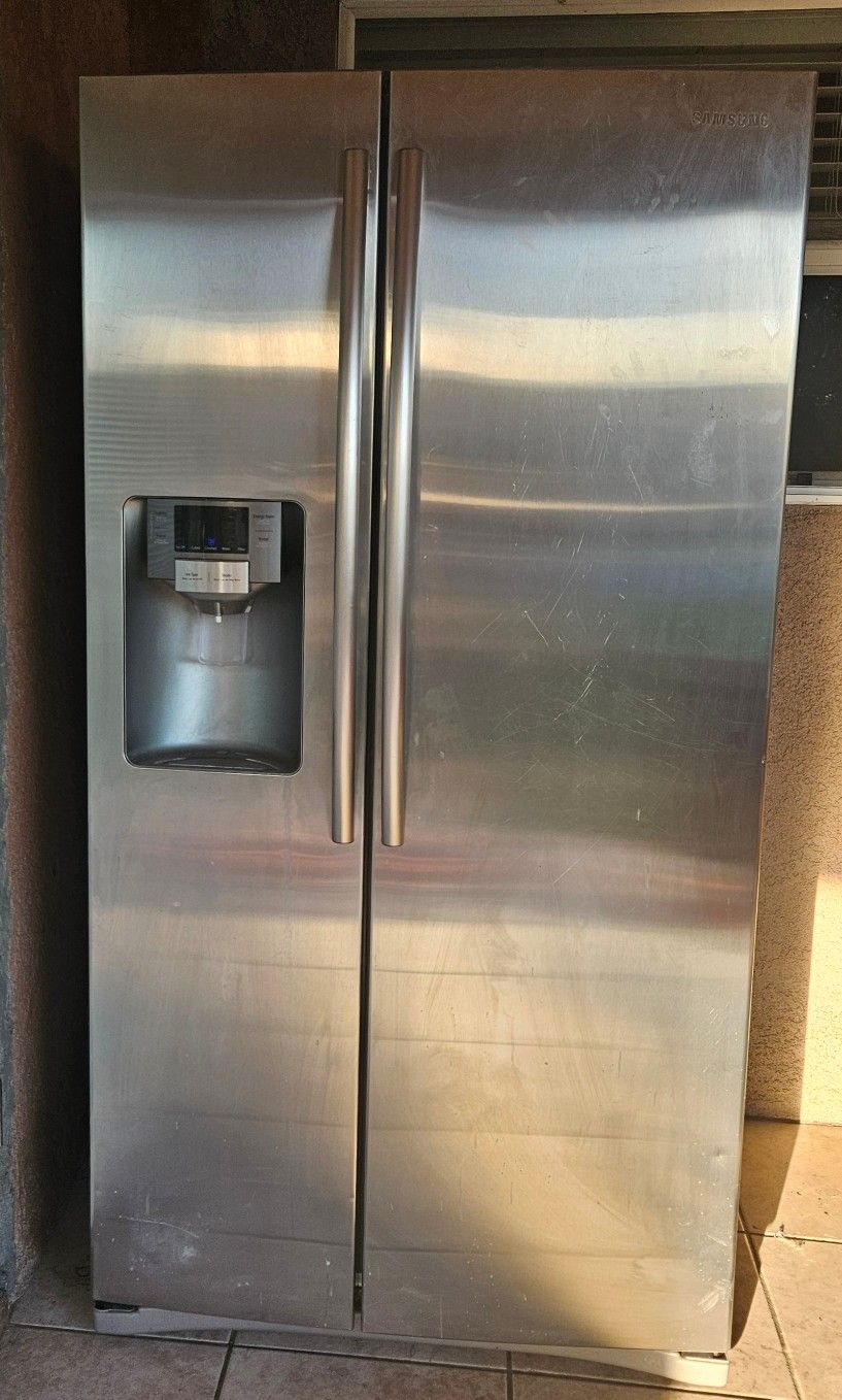 Samsung Side By Side.