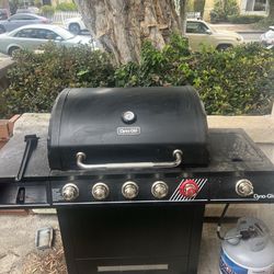 Dyna-Glo Propane Grill