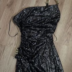 Black sequin dress with gold (M-L)