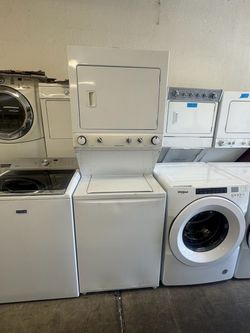 Used Stackable Frigidaire Washer and Gas Dryer  27in Wide Big Capacity