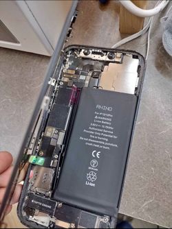 iPhone 📲 battery ( replacement )